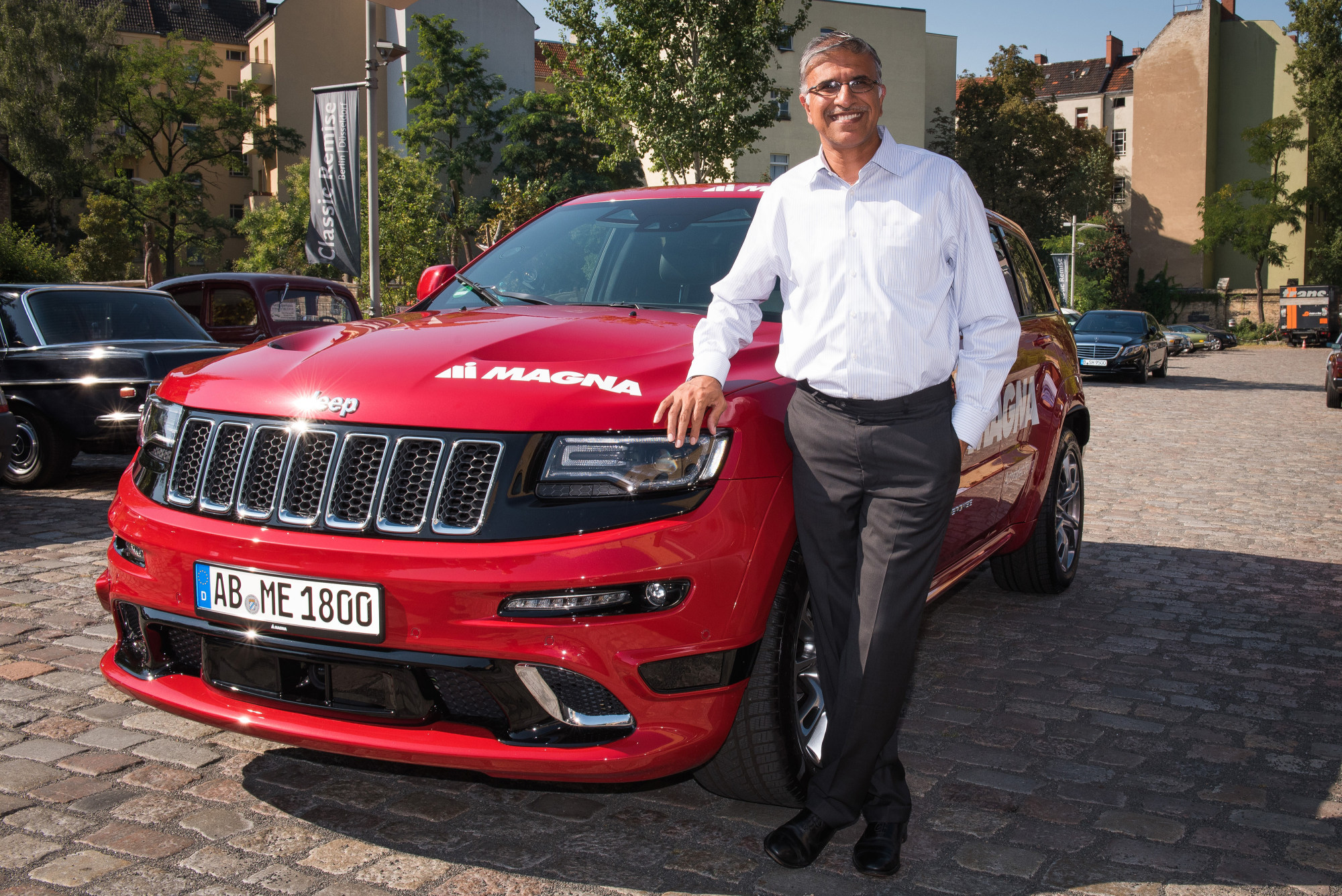 Swagy Kotagiri com Jeep Grand Cherokee